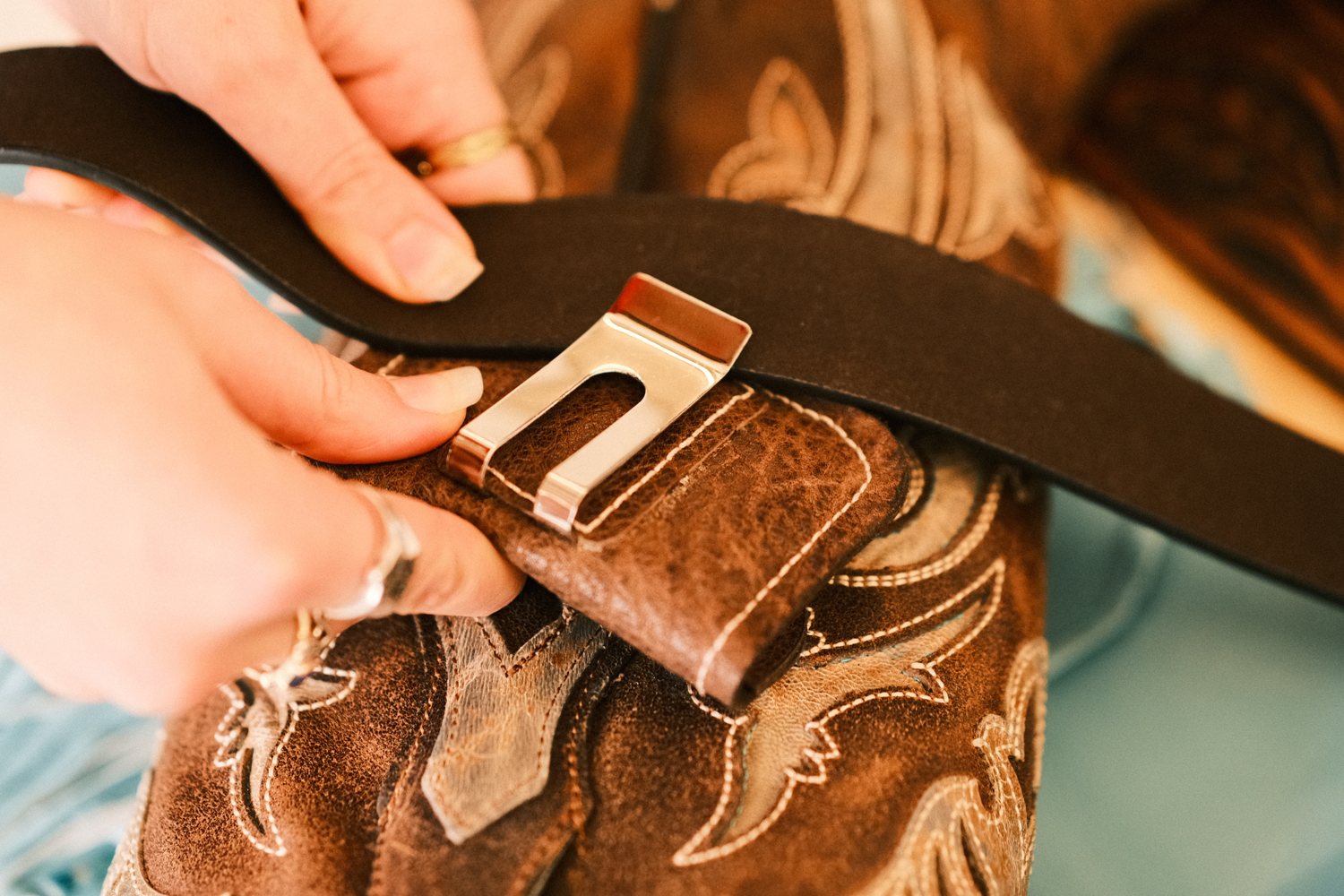 AdraCard leather construction